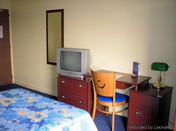 Hotel Les Gens De Mer Boulogne By Popinns Room photo